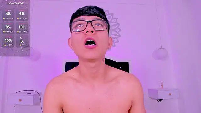 CodyTwink online show from December 2025 02:56:01 PM