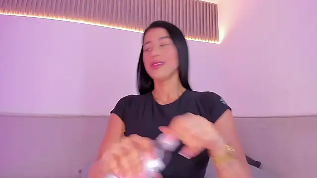 jasminehill  online show from December 2025 12:24:02 PM