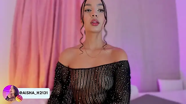 Snapshot of aisha_h_ chatting on November 2025 09:03:02 PM aisha h online show from November 2025 09:03:02 PM