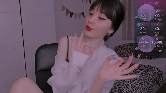 CoddleWeeper  online show from February 2025 11:52:01 AM