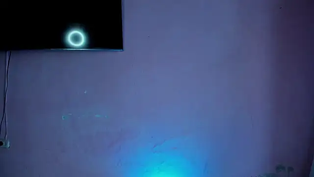 cherrycurvyyy online show from February 2026 01:17:01 PM