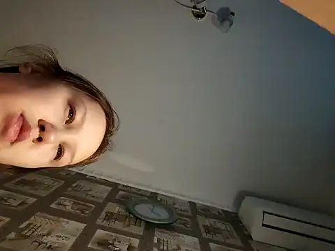 Snapshot of _AnMiss_ chatting on November 2025 01:00:01 PM AnMiss online show from November 2025 01:00:01 PM