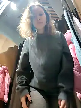 Snapshot of _AnMiss_ chatting on November 2025 02:18:01 PM AnMiss online show from November 2025 02:18:01 PM