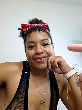 Snapshot of Selket11 chatting on January 2025 01:52:01 PM Selket11 online show from January 2025 01:52:01 PM