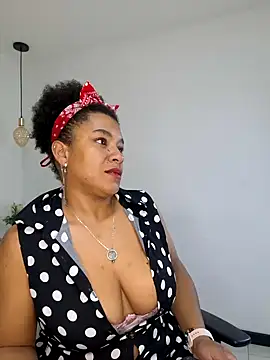 Snapshot of Selket11 chatting on January 2025 10:51:02 AM Selket11 online show from January 2025 10:51:02 AM