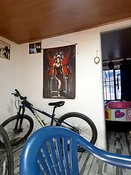 Snapshot of Selket11 chatting on February 2025 10:55:01 PM Selket11 online show from February 2025 10:55:01 PM