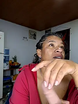 Snapshot of Selket11 chatting on February 2025 01:33:02 PM Selket11 online show from February 2025 01:33:02 PM