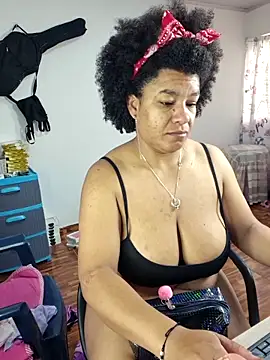 Snapshot of Selket11 chatting on November 2025 01:00:02 PM Selket11 online show from November 2025 01:00:02 PM