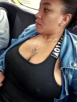 Snapshot of Selket11 chatting on November 2025 03:27:02 PM Selket11 online show from November 2025 03:27:02 PM