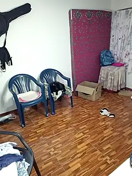 Snapshot of Selket11 chatting on December 2025 10:57:01 AM Selket11 online show from December 2025 10:57:01 AM