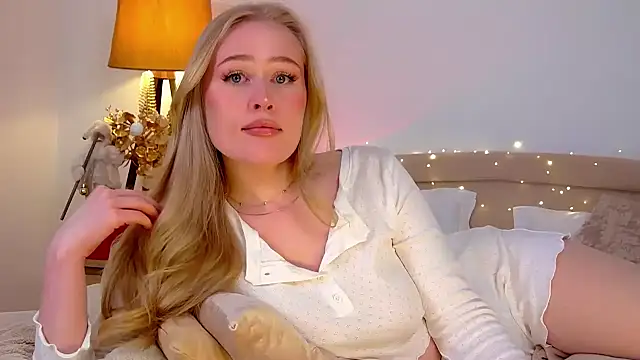 JuliaJaee online show from January 2025 11:24:01 PM