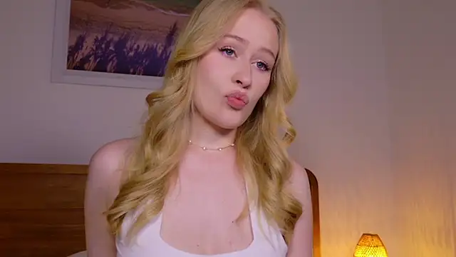 JuliaJaee online show from February 2026 10:49:01 AM