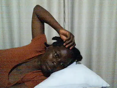 ara bella online show from November 2025 04:07:01 PM