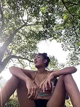 Snapshot of Boypolla11 chatting on December 2025 01:48:01 PM Boypolla11 online show from December 2025 01:48:01 PM