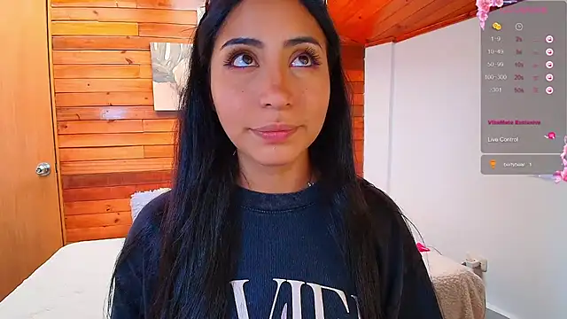 amber curly online show from October 2025 08:38:02 PM