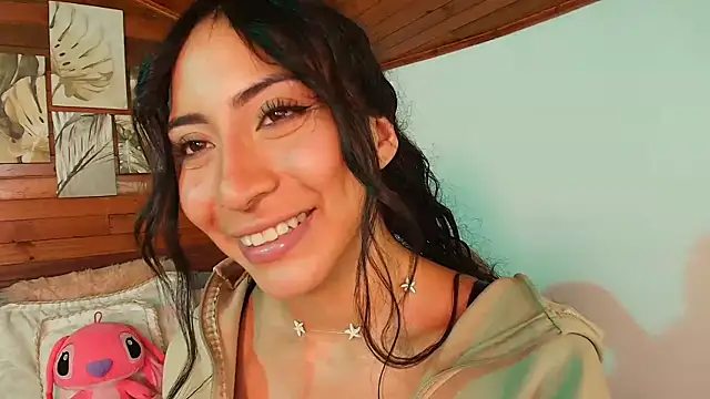 amber curly online show from October 2025 09:11:01 PM