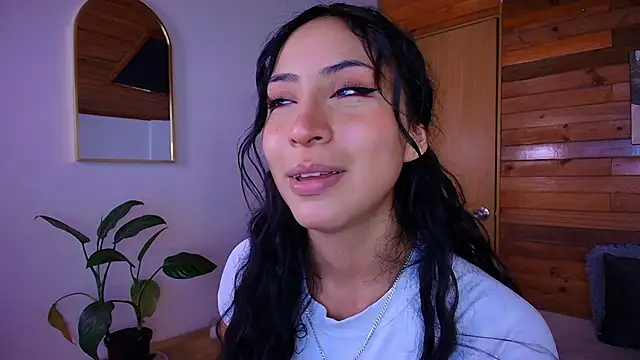 amber curly online show from May 2026 05:55:02 PM
