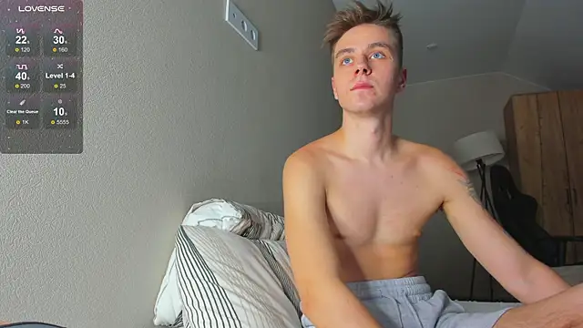 TaisonBrownX online show from February 2025 06:44:01 PM