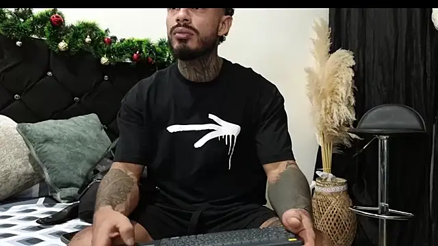 Snapshot of john_cartter1 chatting on December 2025 11:04:02 AM john cartter1 online show from December 2025 11:04:02 AM