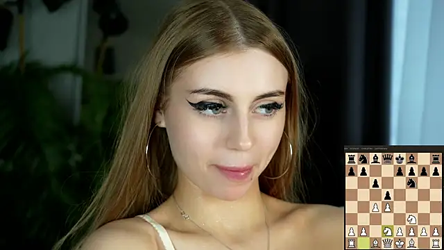 Snapshot of Sandy-the-Squirrel chatting on December 2024 11:16:01 AM Sandy-the-Squirrel online show from December 2024 11:16:01 AM