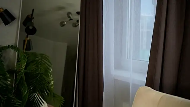 Snapshot of Sandy-the-Squirrel chatting on December 2024 05:21:01 AM Sandy-the-Squirrel online show from December 2024 05:21:01 AM