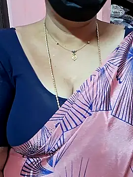 ananya956 online show from November 2025 05:31:01 AM