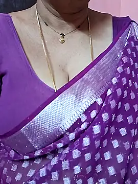 ananya956 online show from April 2026 01:53:02 PM