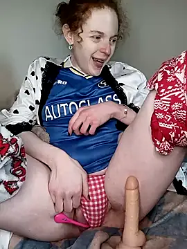 Snapshot of kinkyginger23 chatting on December 2024 12:45:02 PM kinkyginger23 online show from December 2024 12:45:02 PM