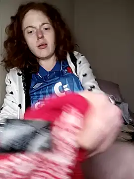 Snapshot of kinkyginger23 chatting on December 2024 06:08:01 PM kinkyginger23 online show from December 2024 06:08:01 PM