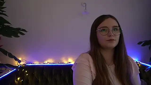 Snapshot of MagicPeachh_ chatting on December 2024 09:03:01 AM MagicPeachh online show from December 2024 09:03:01 AM