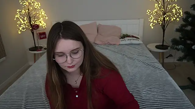 Snapshot of MagicPeachh_ chatting on December 2024 01:49:02 PM MagicPeachh online show from December 2024 01:49:02 PM