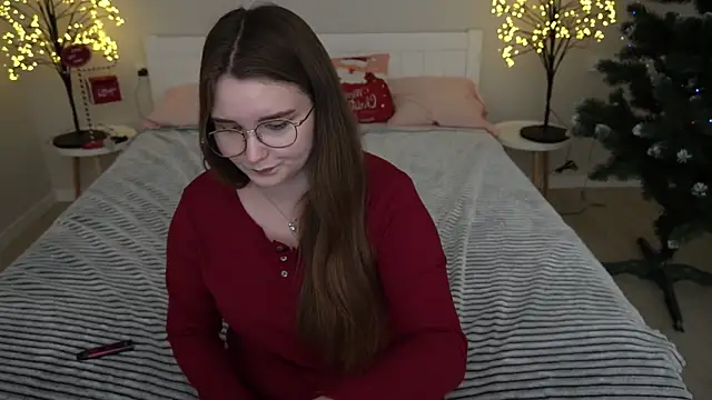 Snapshot of MagicPeachh_ chatting on December 2024 05:18:02 PM MagicPeachh online show from December 2024 05:18:02 PM