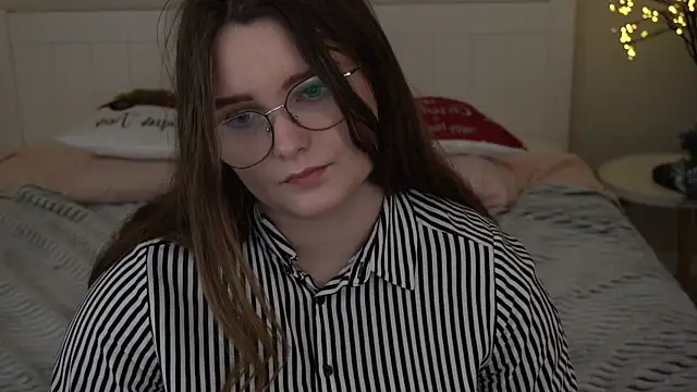 Snapshot of MagicPeachh_ chatting on December 2024 07:55:01 PM MagicPeachh online show from December 2024 07:55:01 PM