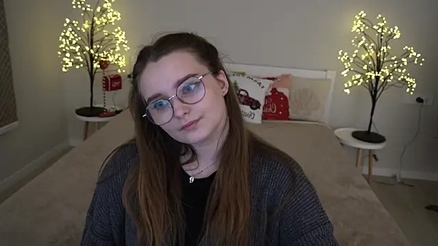 Snapshot of MagicPeachh_ chatting on January 2025 05:59:02 PM MagicPeachh online show from January 2025 05:59:02 PM