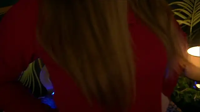 Snapshot of MagicPeachh_ chatting on January 2025 07:21:02 PM MagicPeachh online show from January 2025 07:21:02 PM