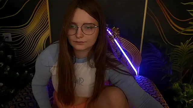 Snapshot of MagicPeachh_ chatting on January 2025 01:32:01 PM MagicPeachh online show from January 2025 01:32:01 PM