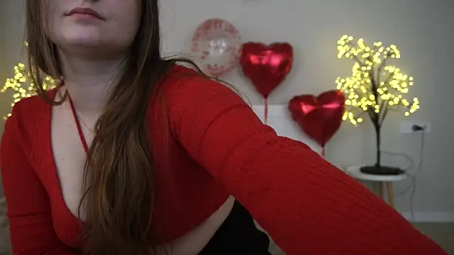 Snapshot of MagicPeachh_ chatting on February 2025 02:00:02 PM MagicPeachh online show from February 2025 02:00:02 PM