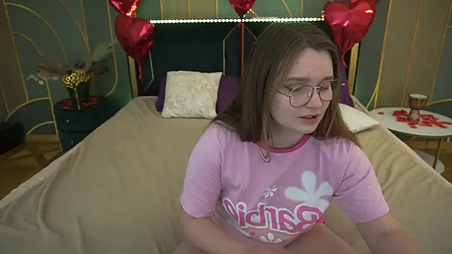 Snapshot of MagicPeachh_ chatting on March 2025 05:50:02 PM MagicPeachh online show from March 2025 05:50:02 PM