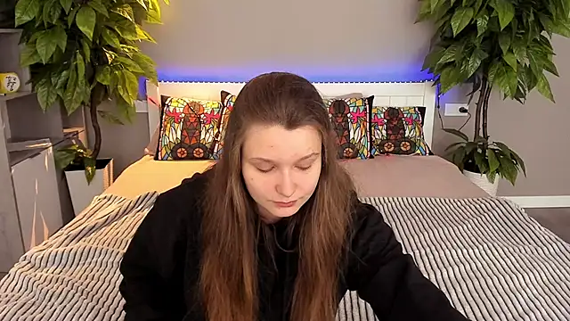 Snapshot of MagicPeachh_ chatting on September 2025 08:14:02 AM MagicPeachh online show from September 2025 08:14:02 AM