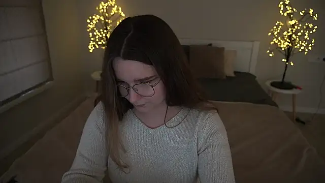 Snapshot of MagicPeachh_ chatting on September 2025 01:03:01 PM MagicPeachh online show from September 2025 01:03:01 PM