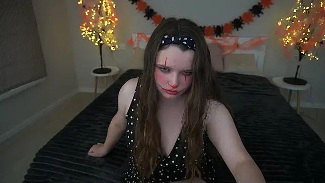 Snapshot of MagicPeachh_ chatting on October 2025 05:54:02 AM MagicPeachh online show from October 2025 05:54:02 AM