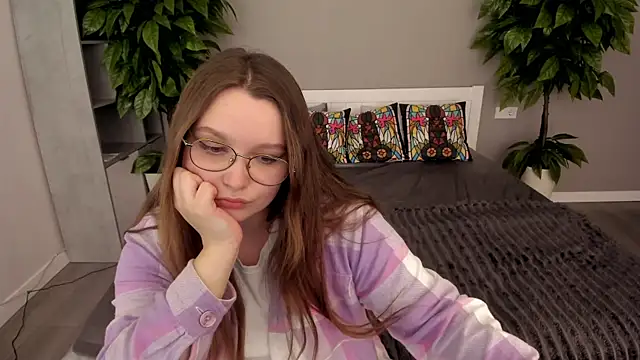 Snapshot of MagicPeachh_ chatting on November 2025 01:33:02 PM MagicPeachh online show from November 2025 01:33:02 PM