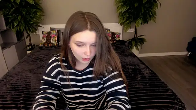 Snapshot of MagicPeachh_ chatting on November 2025 07:20:02 AM MagicPeachh online show from November 2025 07:20:02 AM