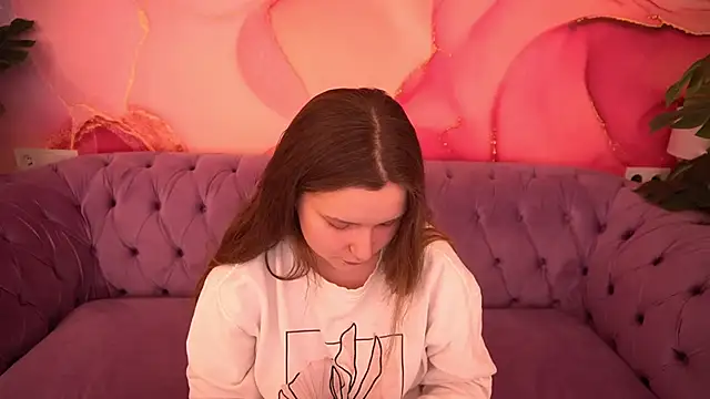 Snapshot of MagicPeachh_ chatting on November 2025 07:22:01 AM MagicPeachh online show from November 2025 07:22:01 AM