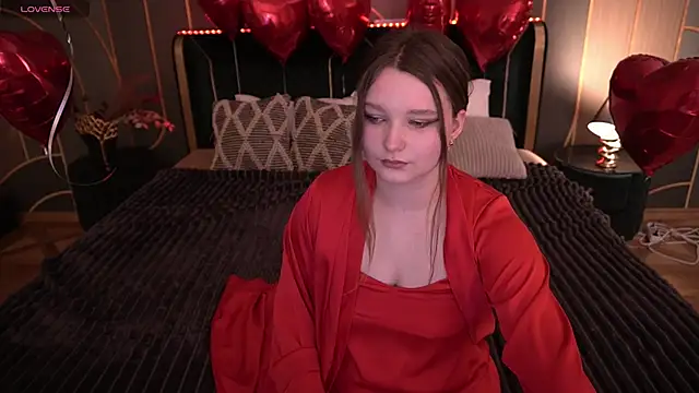 MagicPeachh  online show from February 2026 02:20:02 PM