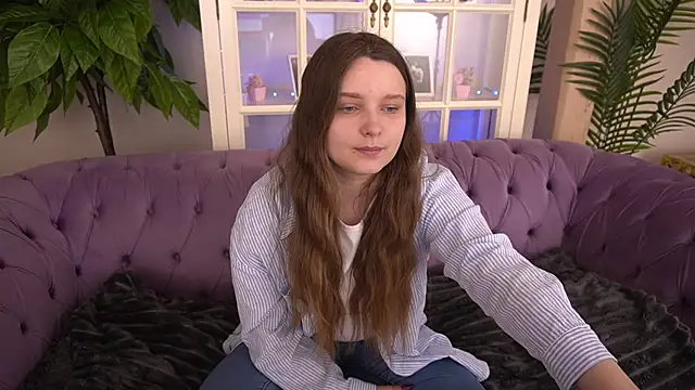 MagicPeachh  online show from May 2026 06:00:02 AM