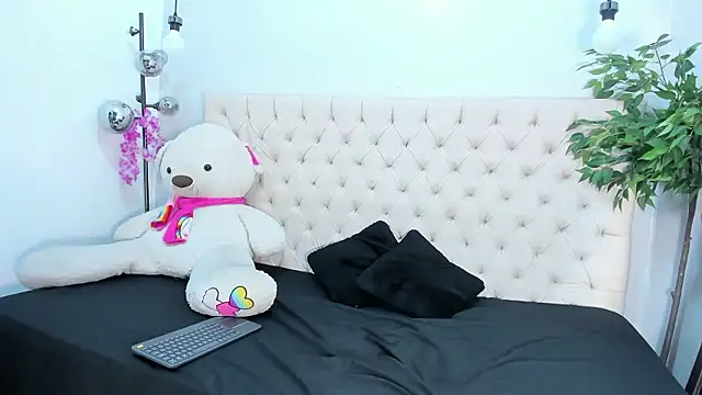 Victoria Coleman online show from January 2026 07:29:01 PM