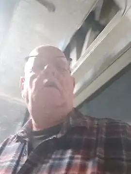 andrejoyfull64 online show from October 2025 08:14:01 AM