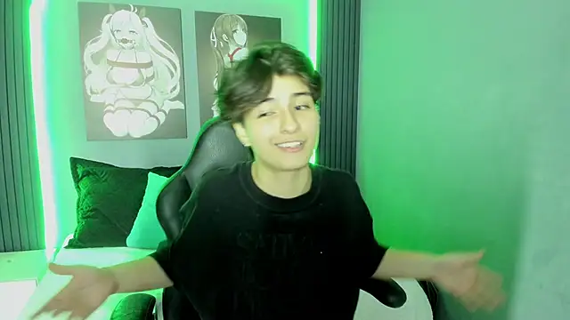 Snapshot of Bryce_Evans chatting on October 2025 03:12:02 PM Bryce Evans online show from October 2025 03:12:02 PM