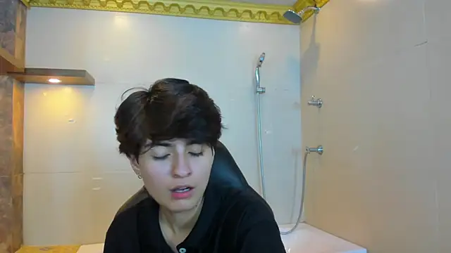 Snapshot of Bryce_Evans chatting on October 2025 03:13:01 PM Bryce Evans online show from October 2025 03:13:01 PM